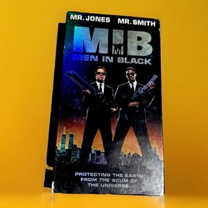 MIB Men In Black (VHS, 1997) Tommy Lee Jones Will Smith 90's NEW Sealed Classic